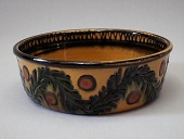 Herman A. Kähler
Rund bordskål af keramik
dekoreret i gul og grønlige farver
Diameter 24 cm
Højde 8 cm
Fin stand
emne nr:
107420 Herman A. Kähler
Rund bordskål af keramik
dekoreret i gul og grønlige farver
Diameter 24 cm
Højde 8 cm
Fin stand
emne nr:
107420