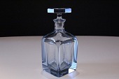 Svensk glasværk - kvardratisk formet og facetselbet karaffel m/prop - indeholder 0,6 L
Højde 24 cm
Fin stand
emne nr:
162808 Svensk glasværk - kvardratisk formet og facetselbet karaffel m/prop - indeholder 0,6 L
Højde 24 cm
Fin stand
emne nr:
162808