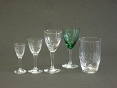 Ulla glas - Holmegaard glasværk
Priser
Rødvinsglas Højde 20,0 cm kr. 250,-
Rødvinsglas Højde 18,0 cm kr. 200,-
Rødvinsglas Højde 17,1 cm kr. 175,-
Rødvinsglas Højde 15,8 cm kr. 150,-
Hvidvinsglas, klar Højde 14,5 cm kr. 120,-
Hvidvinsglas, grøn Højde 14,5 cm kr. 120,-
Ølglas, lige kant Højde 14,5 cm kr. 80,-
Ølglas, lige kant Højde 13,1 cm kr. 80,-
Vandglas Højde 9,8 cm - solgt
Portvinsglas Højde 11,6 cm kr. 25,-
Snapsglas Højde 10,8 cm kr. 30,-
Snapsglas Højde 10,1 cm kr. 30,-
emne nr:
17124 Ulla glas - Holmegaard glasværk
Priser
Rødvinsglas Højde 20,0 cm kr. 250,-
Rødvinsglas Højde 18,0 cm kr. 200,-
Rødvinsglas Højde 17,1 cm kr. 175,-
Rødvinsglas Højde 15,8 cm kr. 150,-
Hvidvinsglas, klar Højde 14,5 cm kr. 120,-
Hvidvinsglas, grøn Højde 14,5 cm kr. 120,-
Ølglas, lige kant Højde 14,5 cm kr. 80,-
Ølglas, lige kant Højde 13,1 cm kr. 80,-
Vandglas Højde 9,8 cm - solgt
Portvinsglas Højde 11,6 cm kr. 25,-
Snapsglas Højde 10,8 cm kr. 30,-
Snapsglas Højde 10,1 cm kr. 30,-
emne nr:
17124