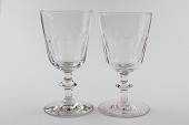Berlinois eller Chr. D. 8. porter glas med slibninger
Højde ca 17 cm - diameter ca 9 cm
Dette glas service var i produktion fra 1867 til 1934 på forskellige danske glasværker
Fin stand uden skår eller glaspest
emne nr:
191418 Berlinois eller Chr. D. 8. porter glas med slibninger
Højde ca 17 cm - diameter ca 9 cm
Dette glas service var i produktion fra 1867 til 1934 på forskellige danske glasværker
Fin stand uden skår eller glaspest
emne nr:
191418