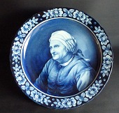 Delft platte m. dame.
D=39cm
Perfekt stand.
Mærke: 2735 214. B.2130
emne nr:
205414 Delft platte m. dame.
D=39cm
Perfekt stand.
Mærke: 2735 214. B.2130
emne nr:
205414