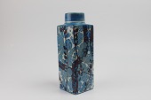 Royal Copenhagen og Johanne Gerber
Kvardratisk høj vase med indsnævret top
med blålige dekorationer i japansk stil
Model nr. 780/3259
Sign. monogram for Johanne Gerber
Højde 22 cm
Fin stand
1. sortering
emne nr:
209871 Royal Copenhagen og Johanne Gerber
Kvardratisk høj vase med indsnævret top
med blålige dekorationer i japansk stil
Model nr. 780/3259
Sign. monogram for Johanne Gerber
Højde 22 cm
Fin stand
1. sortering
emne nr:
209871