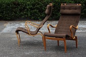 Bruno Mathsson
Par Miranda lette lænestole af formspændt
bøgetræ
Betrukket med brunt uld med
tegn på slid og brug
Højde 102 cm
Bredde 65 cm
Dybde 86 cm
Stel i god stand - betræk med slidtage
Stolene kan beses efter aftale
emne nr:
245675 Bruno Mathsson
Par Miranda lette lænestole af formspændt
bøgetræ
Betrukket med brunt uld med
tegn på slid og brug
Højde 102 cm
Bredde 65 cm
Dybde 86 cm
Stel i god stand - betræk med slidtage
Stolene kan beses efter aftale
emne nr:
245675