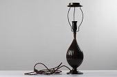 Just Andersen
Bordlampe fremstillet af brunpatineret bronce
Rillede sider og cirkulær fod
Formgjort af Just Andersen i 1920'erne
Model nr. B 184
Højde 31 cm + fatning og skærmholder i alt 52 cm
Meget fin stand og brunpatinering
uden ridser udover alm. tidspatina
emne nr:
249147 Just Andersen
Bordlampe fremstillet af brunpatineret bronce
Rillede sider og cirkulær fod
Formgjort af Just Andersen i 1920'erne
Model nr. B 184
Højde 31 cm + fatning og skærmholder i alt 52 cm
Meget fin stand og brunpatinering
uden ridser udover alm. tidspatina
emne nr:
249147