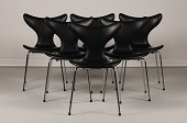 Arne Jacobsen (1902-1971)
Originale liljestole / mågestole nr 3108
Nybetrukket med sort læder
i kraftig holdbar super lækker kvalitet
Højde 79 cm
Sædehøjde 45 cm
Bredde 50 cm
Dybde 47 cm
Sælges KUN samlet
Stolene kan beses efter aftale
emne nr:
273763 Arne Jacobsen (1902-1971)
Originale liljestole / mågestole nr 3108
Nybetrukket med sort læder
i kraftig holdbar super lækker kvalitet
Højde 79 cm
Sædehøjde 45 cm
Bredde 50 cm
Dybde 47 cm
Sælges KUN samlet
Stolene kan beses efter aftale
emne nr:
273763