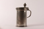 Antik lågkrus af tin med gæk og hank
Med navnetræk på låget: M. P. Krufe 1853
Højde 26 cm
Fin oprindelig stand
emne nr:
303194 Antik lågkrus af tin med gæk og hank
Med navnetræk på låget: M. P. Krufe 1853
Højde 26 cm
Fin oprindelig stand
emne nr:
303194