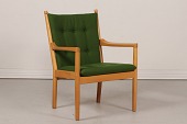 Hans Jørgen Wegner (1914-2007)
Lænestol model nr. 1788
fremstillet af lakeret bøgetræ
Stolen passer perfekt til
Børge Mogensens tremmesofa
Højde incl. hynde 87 cm
Bredde 66 cm
Dybde 71 cm
Stolen leveres med original lak på stellet
m/helt nye hynder Hallingdal 960
Rigtig fin stand
Stolen kan beses efter aftale
emne nr:
325360 Hans Jørgen Wegner (1914-2007)
Lænestol model nr. 1788
fremstillet af lakeret bøgetræ
Stolen passer perfekt til
Børge Mogensens tremmesofa
Højde incl. hynde 87 cm
Bredde 66 cm
Dybde 71 cm
Stolen leveres med original lak på stellet
m/helt nye hynder Hallingdal 960
Rigtig fin stand
Stolen kan beses efter aftale
emne nr:
325360