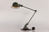 Jielde
Bordlampe med justerbar arm
fremstillet af grøn lakeret metal
senere monteret på bremseskive
Jielde Modéle Déposés
Fremstillet i Frankrig
i midten af det 20 århundrede
Fin funktionsdygtig stand
med patina efter brug
emne nr:
330025 Jielde
Bordlampe med justerbar arm
fremstillet af grøn lakeret metal
senere monteret på bremseskive
Jielde Modéle Déposés
Fremstillet i Frankrig
i midten af det 20 århundrede
Fin funktionsdygtig stand
med patina efter brug
emne nr:
330025