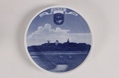 Royal Copenhagen platte
Skive 600 års jubilæum 1326-1926
Diameter 20,5 cm
Fin fejlfri 1. sortering
emne nr:
334014 Royal Copenhagen platte
Skive 600 års jubilæum 1326-1926
Diameter 20,5 cm
Fin fejlfri 1. sortering
emne nr:
334014