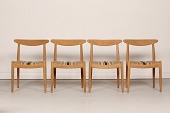 Hans J. Wegner (1914-2007)
4 spisestuestole model W 1
fremstillet af sæbehandlet massiv egetræ
Højde 76 cm
Sædehøjde 43 cm
Dybde 48 cm
Bredde 55 cm
Producent: C. M. Madsen
Fin stand
Stolene kan beses efter aftale
emne nr:
338143 Hans J. Wegner (1914-2007)
4 spisestuestole model W 1
fremstillet af sæbehandlet massiv egetræ
Højde 76 cm
Sædehøjde 43 cm
Dybde 48 cm
Bredde 55 cm
Producent: C. M. Madsen
Fin stand
Stolene kan beses efter aftale
emne nr:
338143