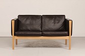 Hans J. Wegner (1914-2017)
2 pers. sofa CH 162 tegnet i 1965
fremstillet af eg med moccabrunt læder
Producent: Carl Hansen og Søn A/S
Længde 136 cm
Højde 76 cm
Sæde højde 40 cm
Dybde 80 cm
Rigtig fin stand
Sofaen kan beses efter nærmere aftale
emne nr:
339171 Hans J. Wegner (1914-2017)
2 pers. sofa CH 162 tegnet i 1965
fremstillet af eg med moccabrunt læder
Producent: Carl Hansen og Søn A/S
Længde 136 cm
Højde 76 cm
Sæde højde 40 cm
Dybde 80 cm
Rigtig fin stand
Sofaen kan beses efter nærmere aftale
emne nr:
339171