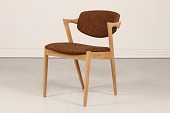 Kai Kristiansen
1 spisestuestol af egetræ
med brunt betræk
Model 42 fra Schou Andersen
Højde 75 cm
Sædehøjde 45 cm
Bredde 54 cm
Dybde 56 cm
Fin stand efter almindelig brug
Stolen kan beses efter aftale
emne nr:
346607 Kai Kristiansen
1 spisestuestol af egetræ
med brunt betræk
Model 42 fra Schou Andersen
Højde 75 cm
Sædehøjde 45 cm
Bredde 54 cm
Dybde 56 cm
Fin stand efter almindelig brug
Stolen kan beses efter aftale
emne nr:
346607