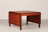 Børge Mogensen (1914-1972)
Sofabord med klapper 5362
fremstillet af oliebehandlet mahogni
Producent: Fredericia Stolefabrik
Længde 84/160 cm
Bredde 60 cm
Højde 54 cm
Fin stand
Bordet kan beses efter aftale
emne nr:
355967 Børge Mogensen (1914-1972)
Sofabord med klapper 5362
fremstillet af oliebehandlet mahogni
Producent: Fredericia Stolefabrik
Længde 84/160 cm
Bredde 60 cm
Højde 54 cm
Fin stand
Bordet kan beses efter aftale
emne nr:
355967