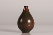 Saxbo Keramik
Vase nr. 37 med harepels glasur
i chokoladebrune og rødlige nuancer
Højde 10 cm
Diameter 6,5 cm
Fin stand uden revner eller rep.
- se nærbillede af lille chip på kanten
Signeret med ying- yang og Denmark
emne nr:
356806 Saxbo Keramik
Vase nr. 37 med harepels glasur
i chokoladebrune og rødlige nuancer
Højde 10 cm
Diameter 6,5 cm
Fin stand uden revner eller rep.
- se nærbillede af lille chip på kanten
Signeret med ying- yang og Denmark
emne nr:
356806