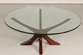 Skandinavisk Design
Antagelig Fredrik Schriever-Abeln
eller Illum Wikkelsø
Sofabord med rund klar glasplade
og understel af massiv træ
Diameter 105 cm
Højde 42 cm
Fin stand uden skår på pladen
Bordet kan beses efter aftale
emne nr:
367636 Skandinavisk Design
Antagelig Fredrik Schriever-Abeln
eller Illum Wikkelsø
Sofabord med rund klar glasplade
og understel af massiv træ
Diameter 105 cm
Højde 42 cm
Fin stand uden skår på pladen
Bordet kan beses efter aftale
emne nr:
367636