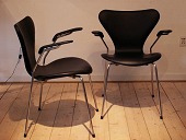 Arne Jacobsen (1902-1971)
7'er stole m/armlæn model AJ 3207
monteret med nyt valgfrit læderbetræk
Vælg mellem mere end 25 forskellige flotte farver
alle fra Arne Sørensens Læderhandel
Originale stole fra Fritz Hansen A/S
2 års garanti på både stol og ombetrækning
Priser nyombetrukket incl. stol fra
KUN kr. 4.500,- pr. stk
emne nr:
42014 Arne Jacobsen (1902-1971)
7'er stole m/armlæn model AJ 3207
monteret med nyt valgfrit læderbetræk
Vælg mellem mere end 25 forskellige flotte farver
alle fra Arne Sørensens Læderhandel
Originale stole fra Fritz Hansen A/S
2 års garanti på både stol og ombetrækning
Priser nyombetrukket incl. stol fra
KUN kr. 4.500,- pr. stk
emne nr:
42014