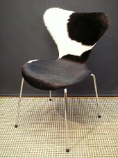 Arne Jacobsen (1902-1971)
7'er stole AJ 3107
nybetrukket med sortbroget koskind
Producent: Fritz Hansen A/S
Der ydes 2 års garanti på både stol og ombetrækning
emne nr:
45877 Arne Jacobsen (1902-1971)
7'er stole AJ 3107
nybetrukket med sortbroget koskind
Producent: Fritz Hansen A/S
Der ydes 2 års garanti på både stol og ombetrækning
emne nr:
45877