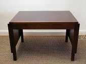 Børge Mogensen (1914-1972)
Sofabord m/klapper model 5362
af fineret egetræ
Producent: Fredericia Stolefabrik
Længde 80 cm
Bredde 60 cm
Højde 55 cm
Fin stand
Bordet kan beses efter aftale
emne nr:
67537 Børge Mogensen (1914-1972)
Sofabord m/klapper model 5362
af fineret egetræ
Producent: Fredericia Stolefabrik
Længde 80 cm
Bredde 60 cm
Højde 55 cm
Fin stand
Bordet kan beses efter aftale
emne nr:
67537
