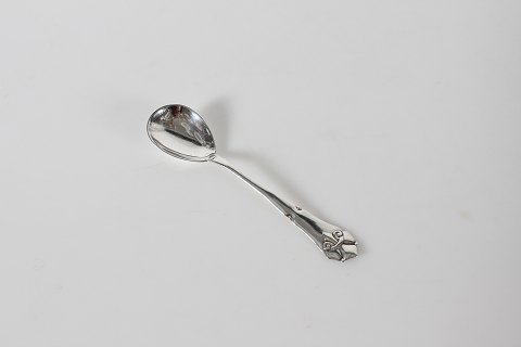 Fransk Lilje Sølvbestik
Marmeladeske
L 14 cm